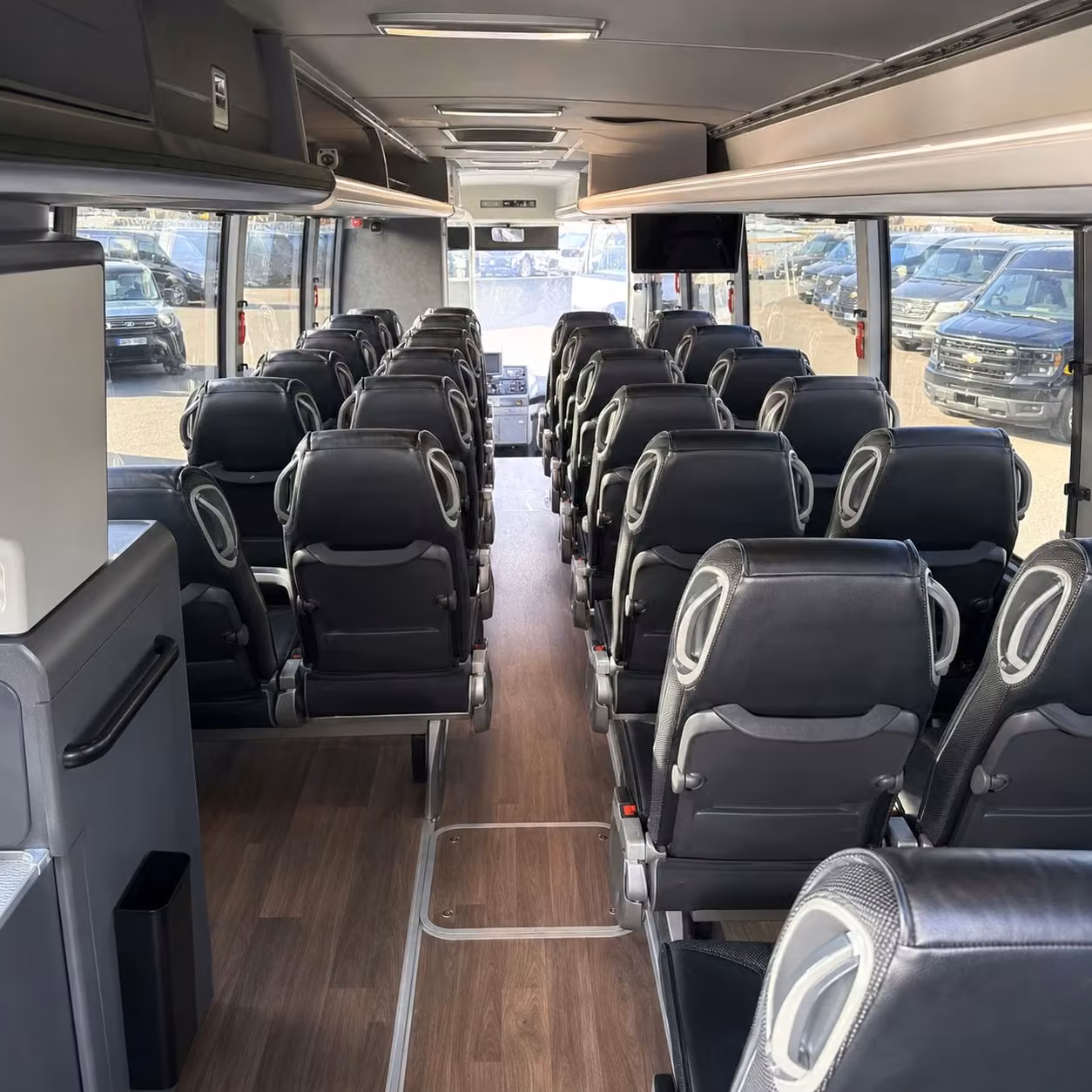 charter bus rentals for kentucky derby week events in lexington
